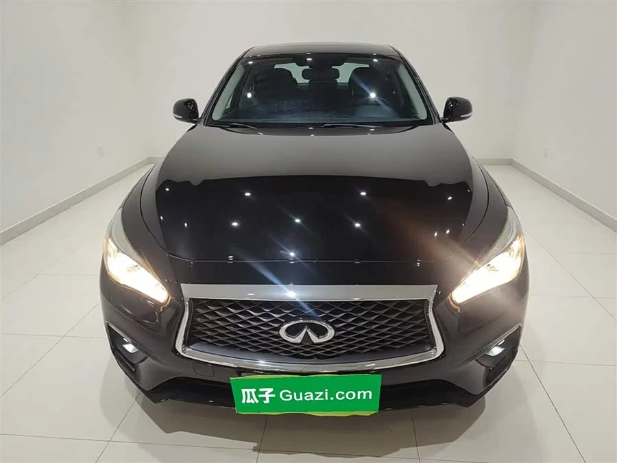 Infiniti Q50L