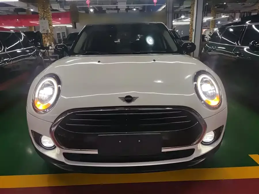 MINI CLUBMAN