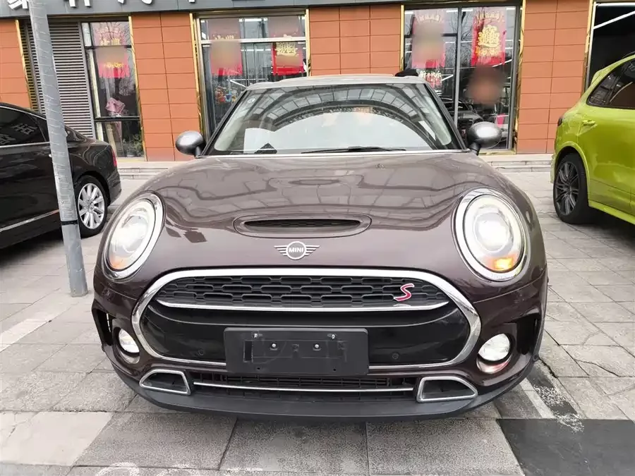 MINI CLUBMAN