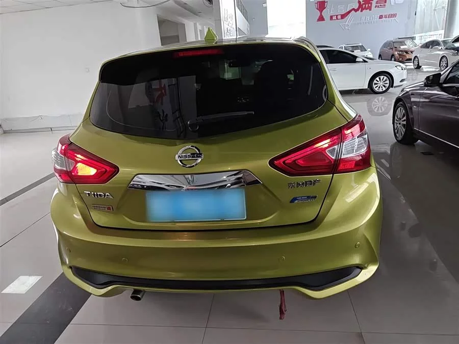Nissan Tiida