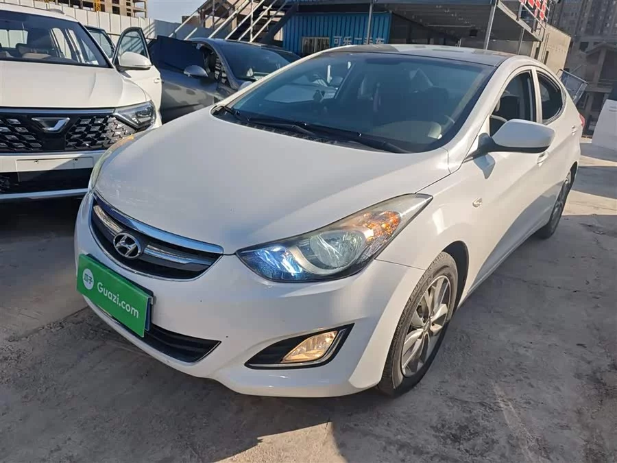 Hyundai Elantra