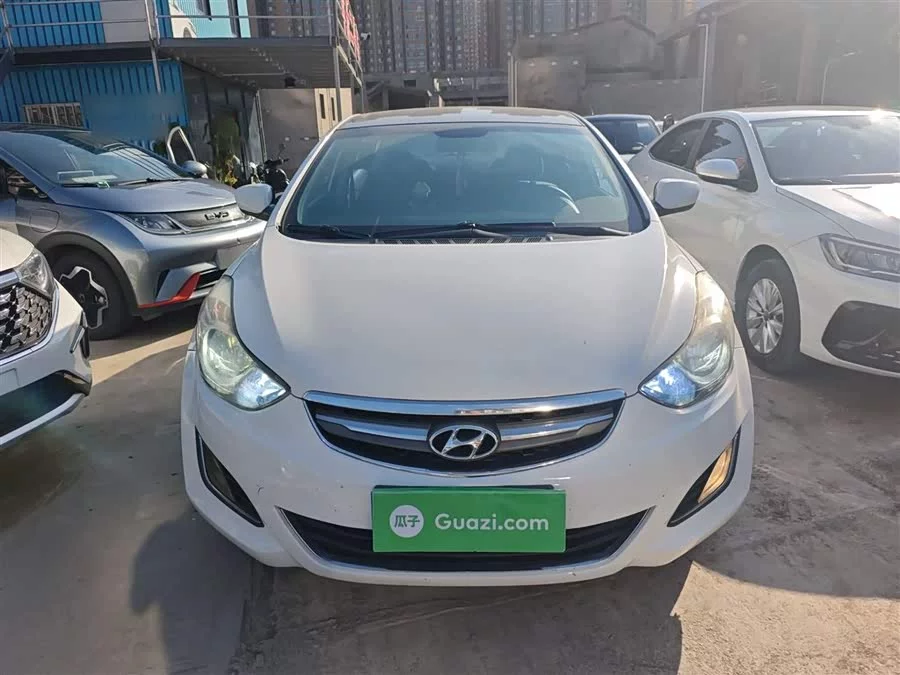 Hyundai Elantra