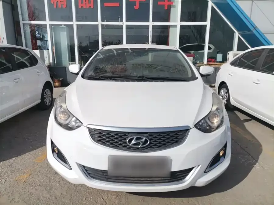 Hyundai Elantra