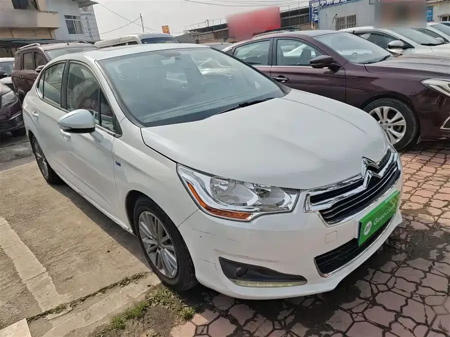 Citroën C4L