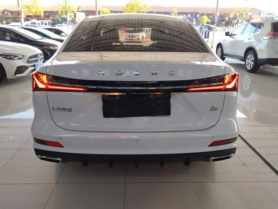 Roewe i5