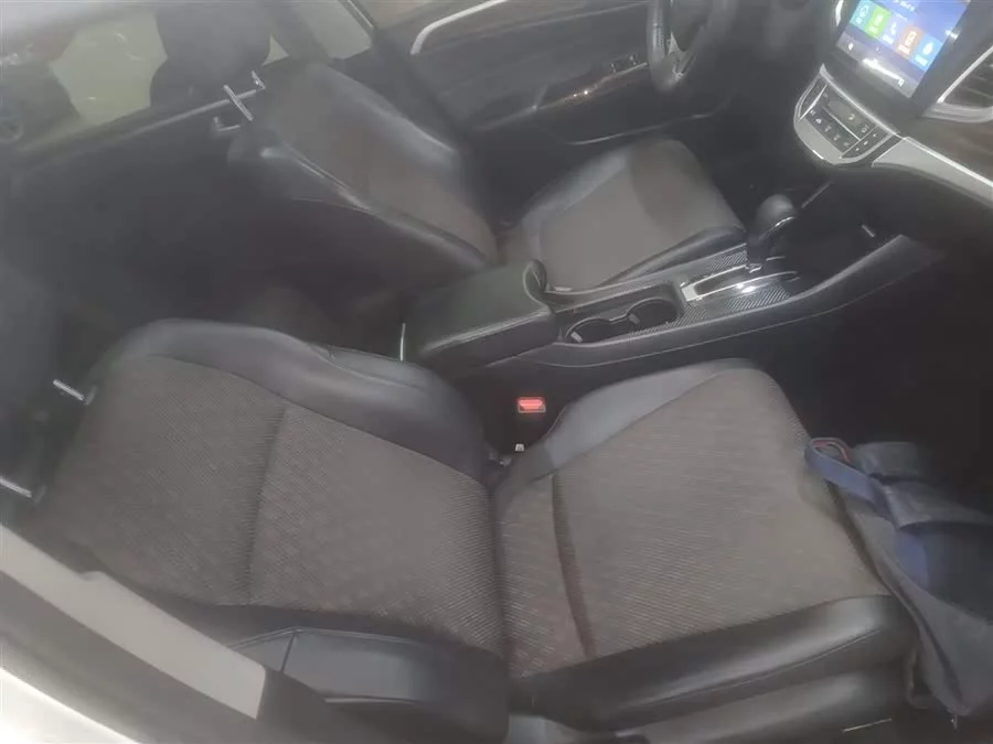 Honda Jade