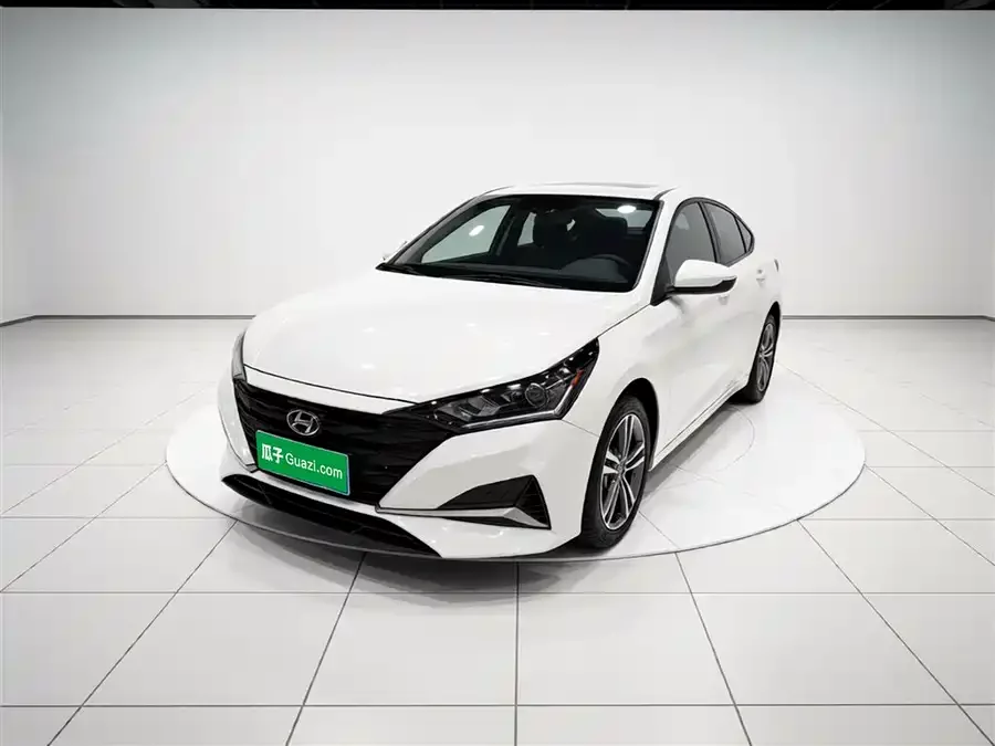 Hyundai Elantra / Celesta
