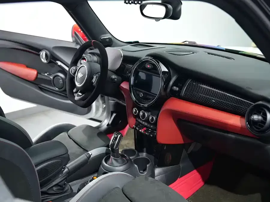 MINI JCW