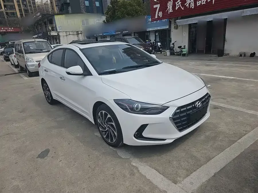 Hyundai elantra