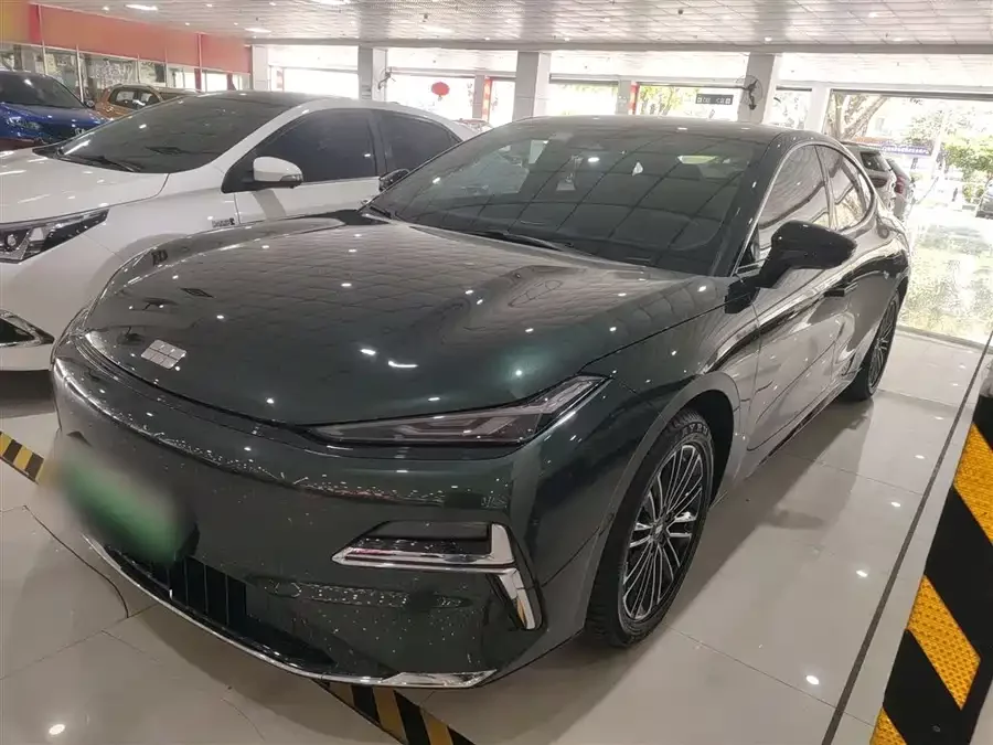 Geely Galaxy Star 8