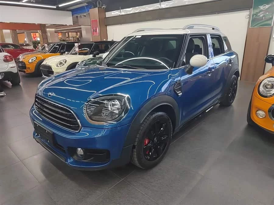 MINI COUNTRYMAN