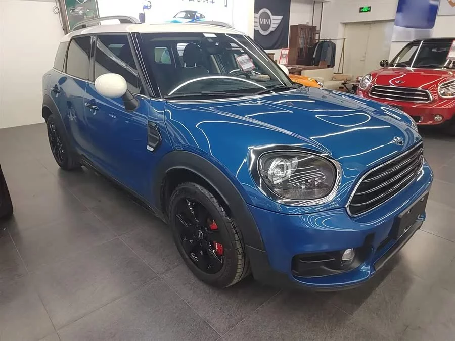 MINI COUNTRYMAN