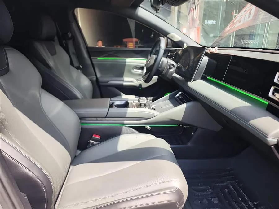BYD Qin L
