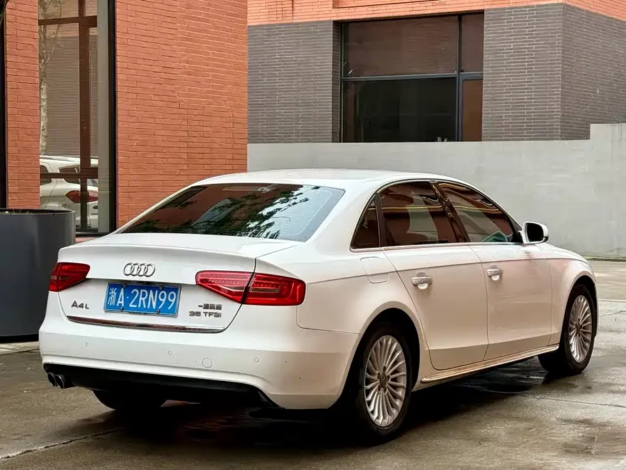 Audi A4L
