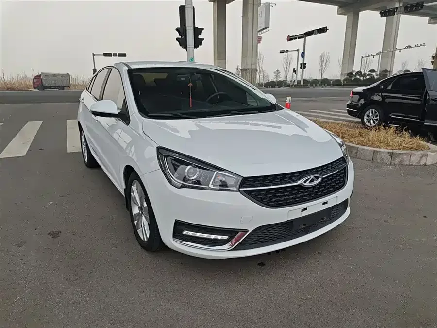 Chery Arrizo 5