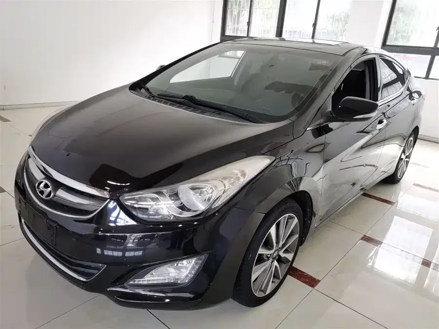 Hyundai Elantra