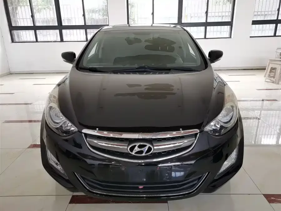 Hyundai Elantra