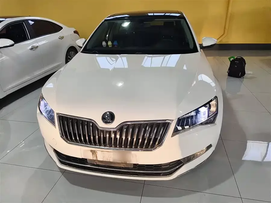 Skoda SuperB