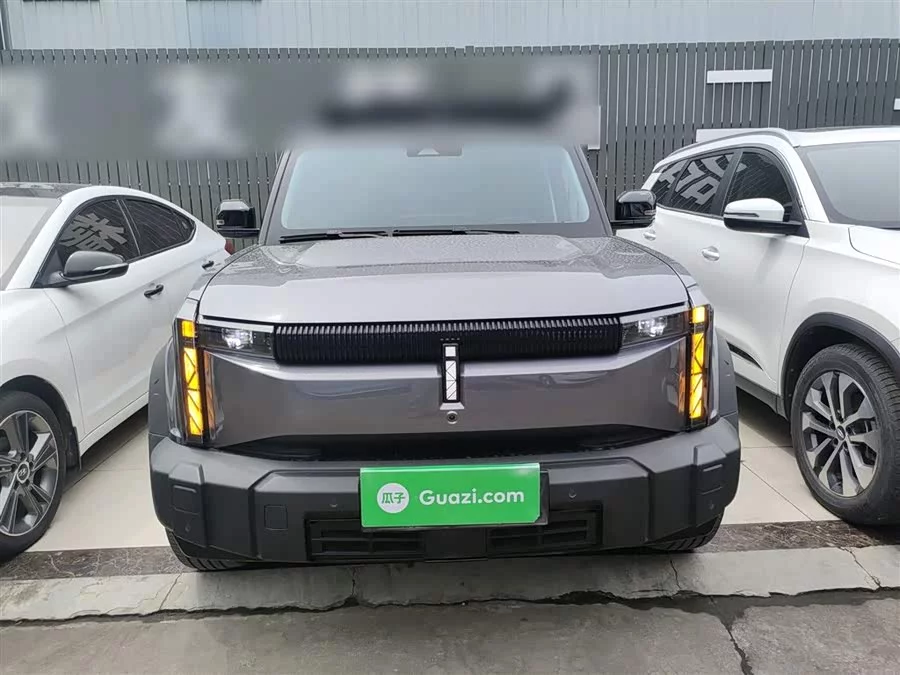 iCAR 03