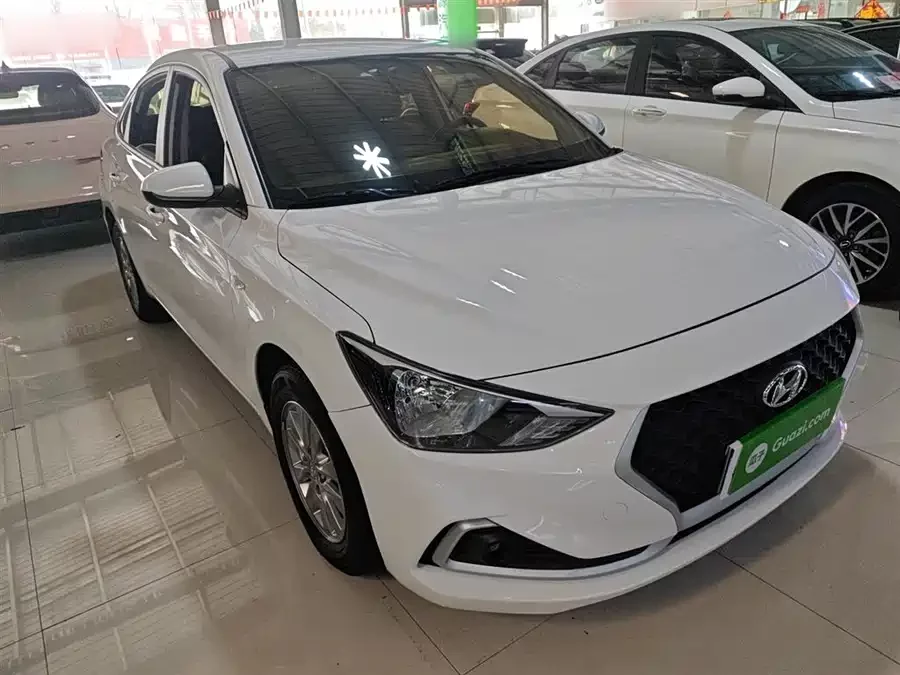 Hyundai Elantra / Celesta