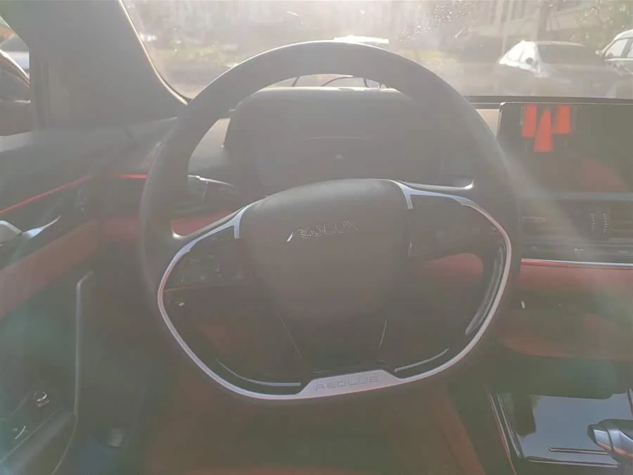 Dongfeng Yixuan