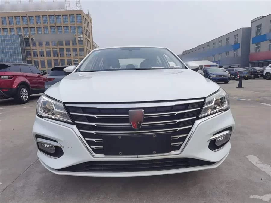 Roewe i5