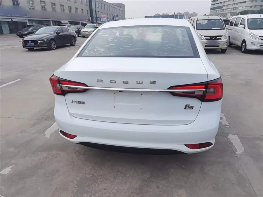 Roewe i5