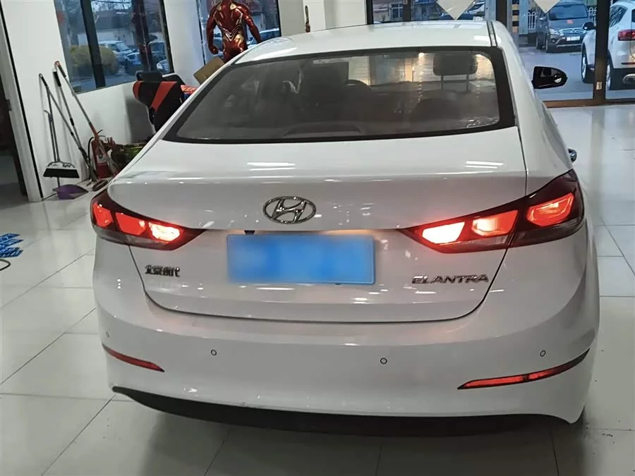 Hyundai elantra