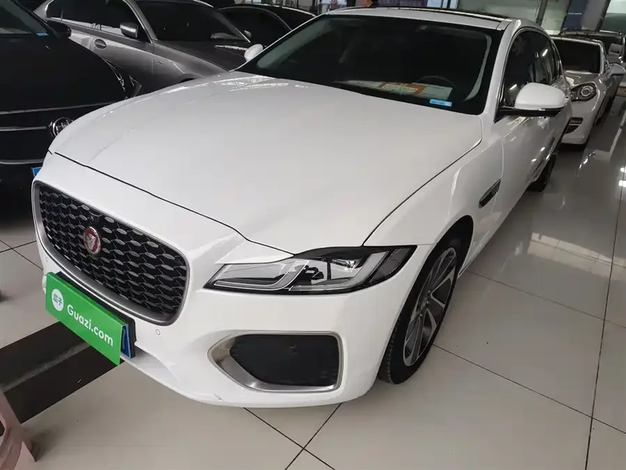 Jaguar XFL