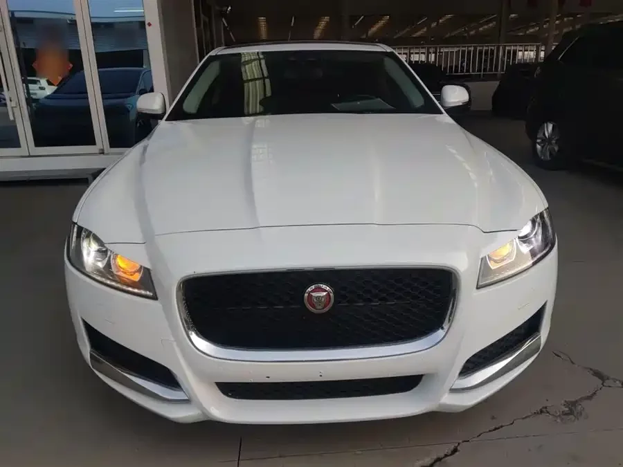 Jaguar XFL