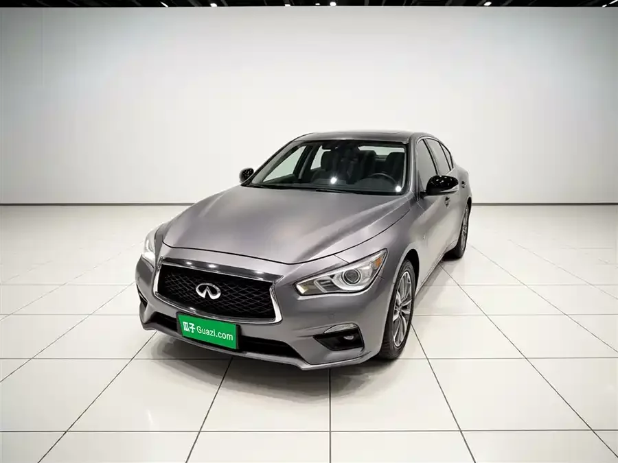 Infiniti Q50L