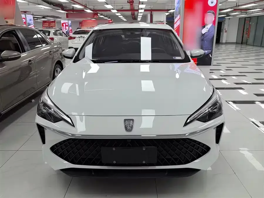 Roewe i5