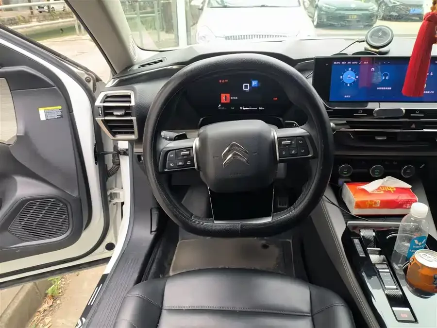 Citroën Versailles C5 X