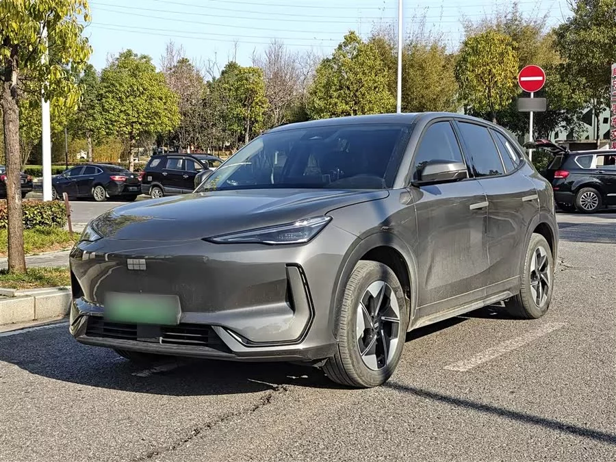 Geely Galaxy E5