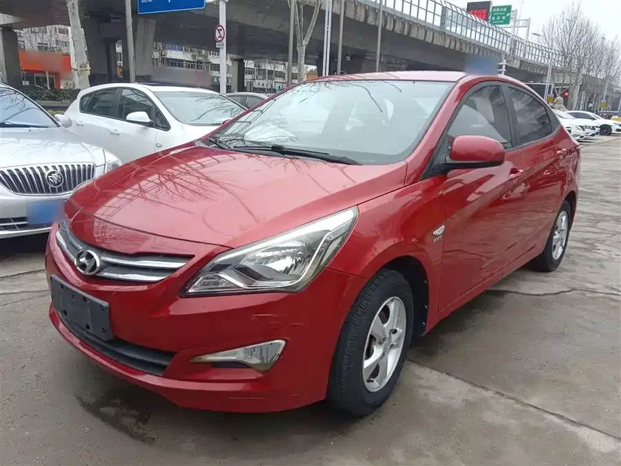 Hyundai Rena
