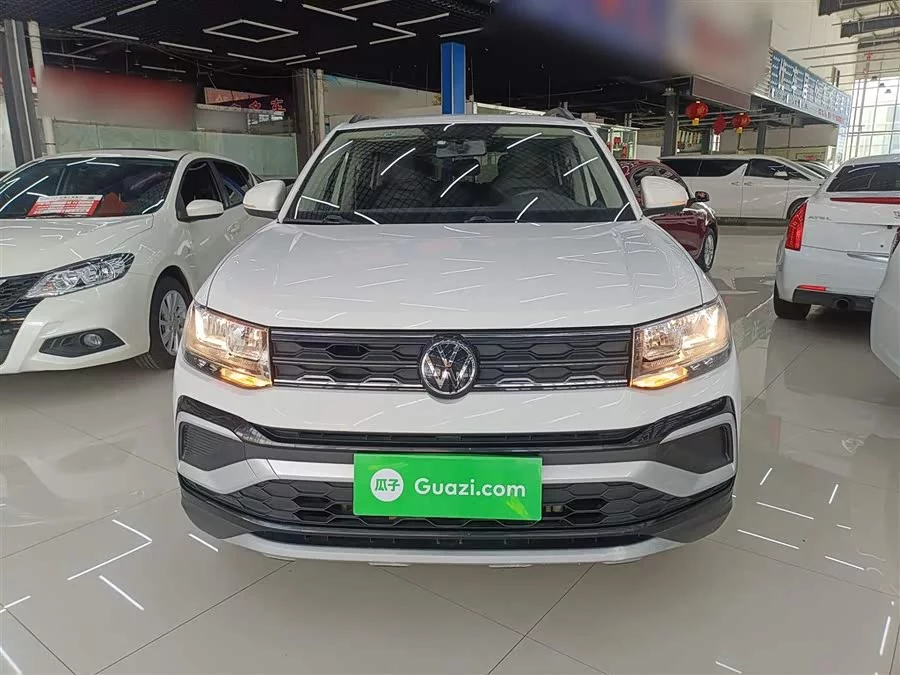 Volkswagen T-Cross (Tukai)