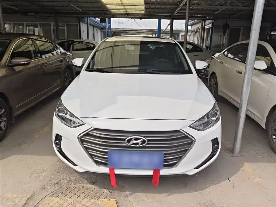 Hyundai elantra