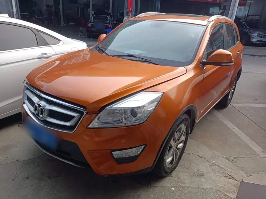 BAIC Saab X65