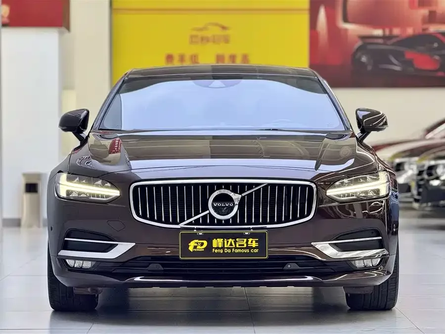 Volvo S90