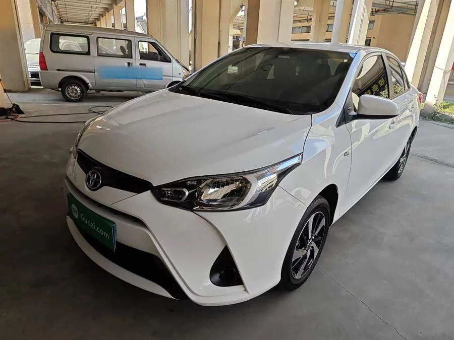Toyota YARiS L Enjoy