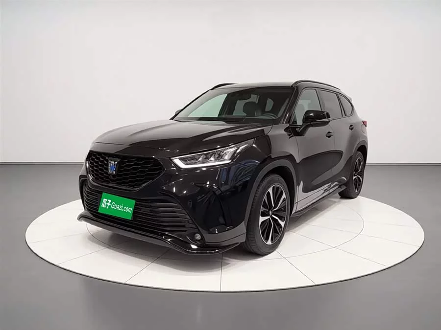 Toyota Crown Land