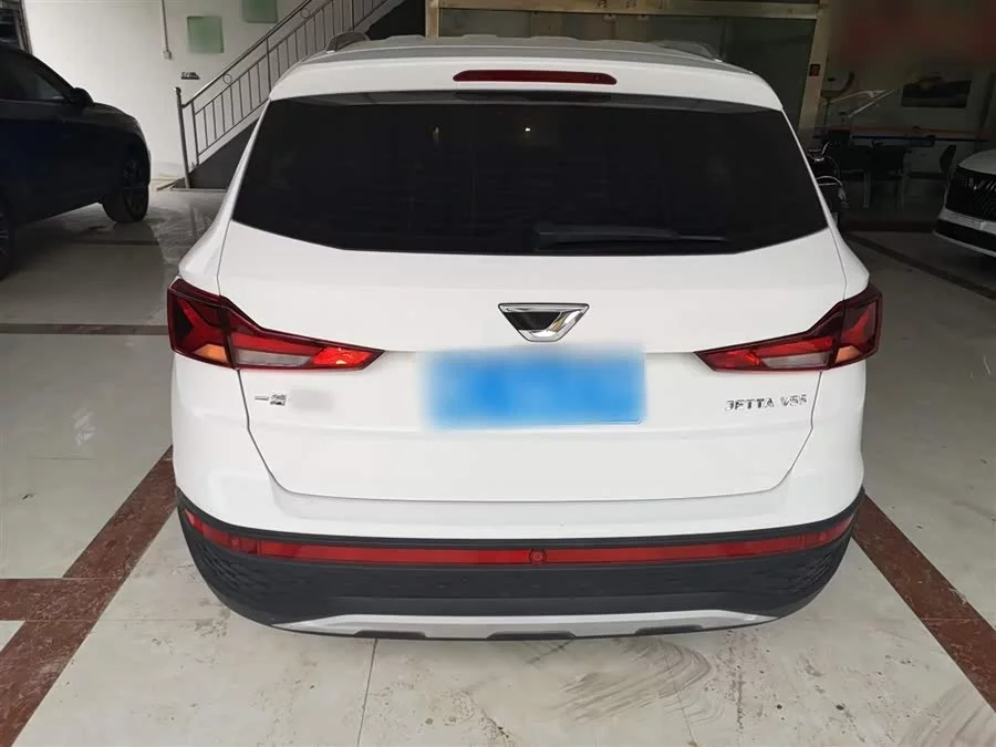 Jetta VS5