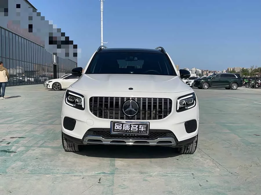 Mercedes Benz GLB