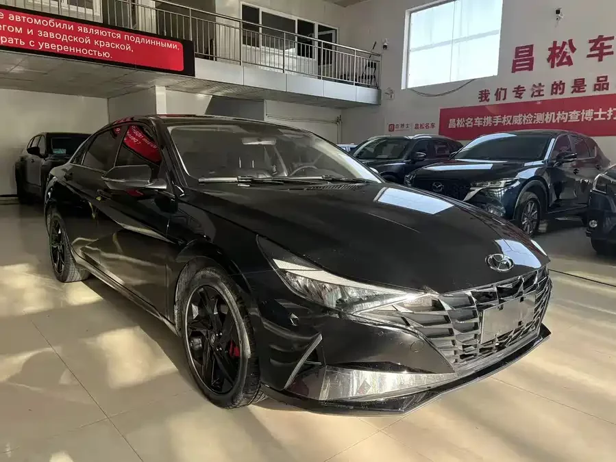 Hyundai Elantra