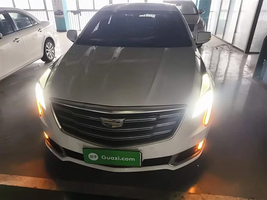 Cadillac XTS