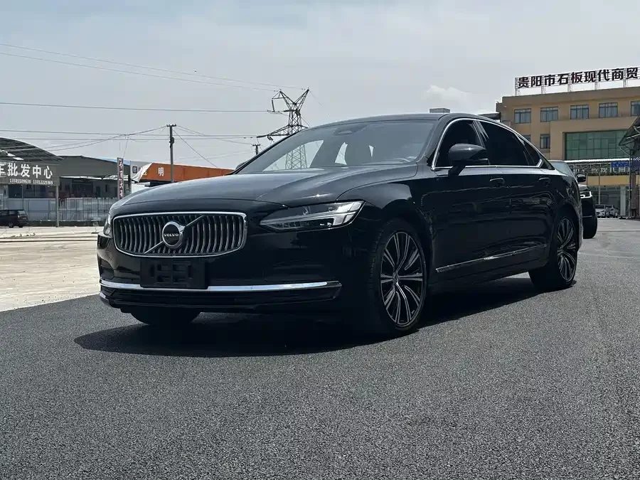 Volvo S90