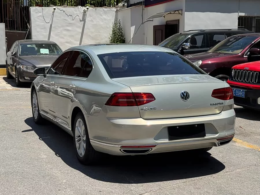 Volkswagen Magotan