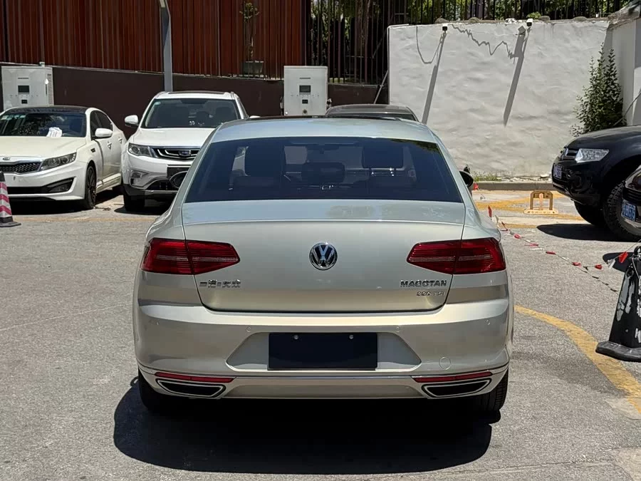 Volkswagen Magotan