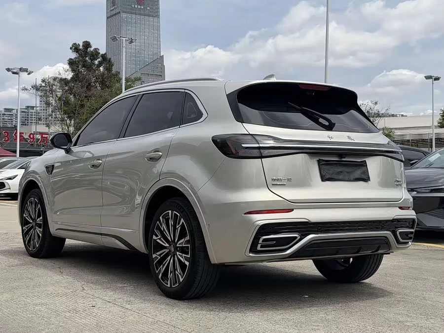 Hongqi HS5