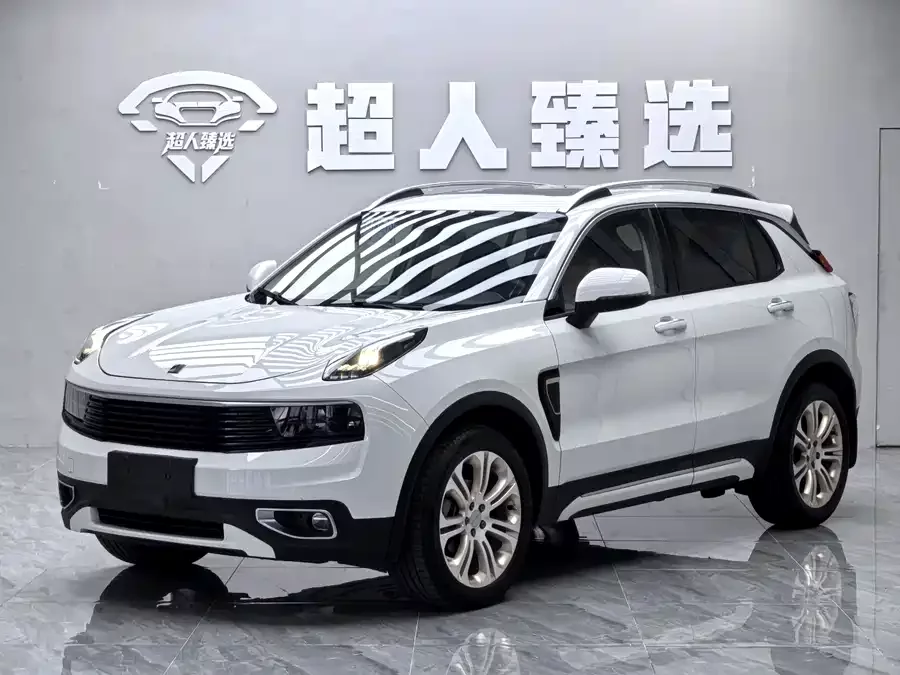 Lynk & Co 01